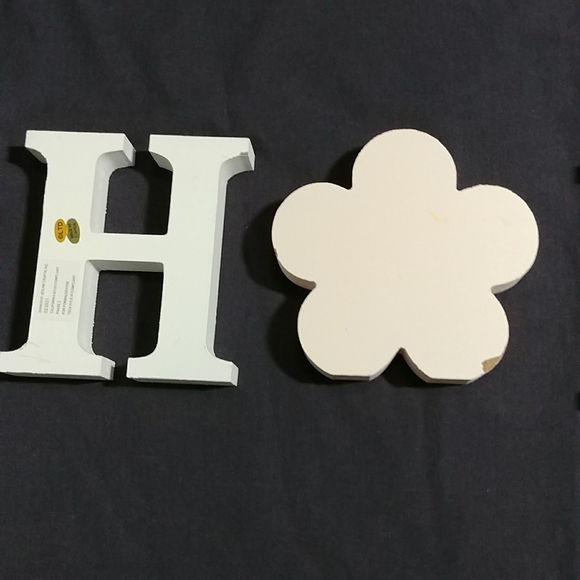 'HOME' Sign - Picture 5 of 9